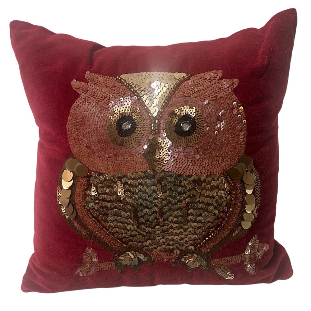 PIER ONE pillow w/zipper - Burgundy/Red Velvet & Sequin Owl on front - 13x13 EUC